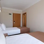 Otel The Nix