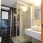 The Nix Otel Kemer